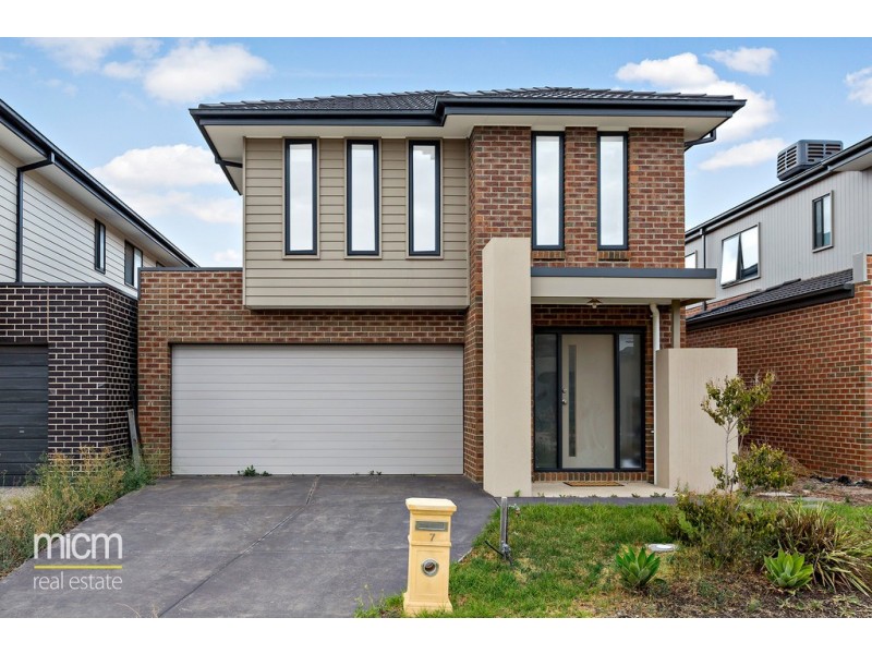 7 Dingo Street, Point Cook VIC 3030