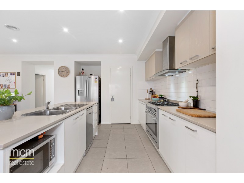 7 Dingo Street, Point Cook VIC 3030