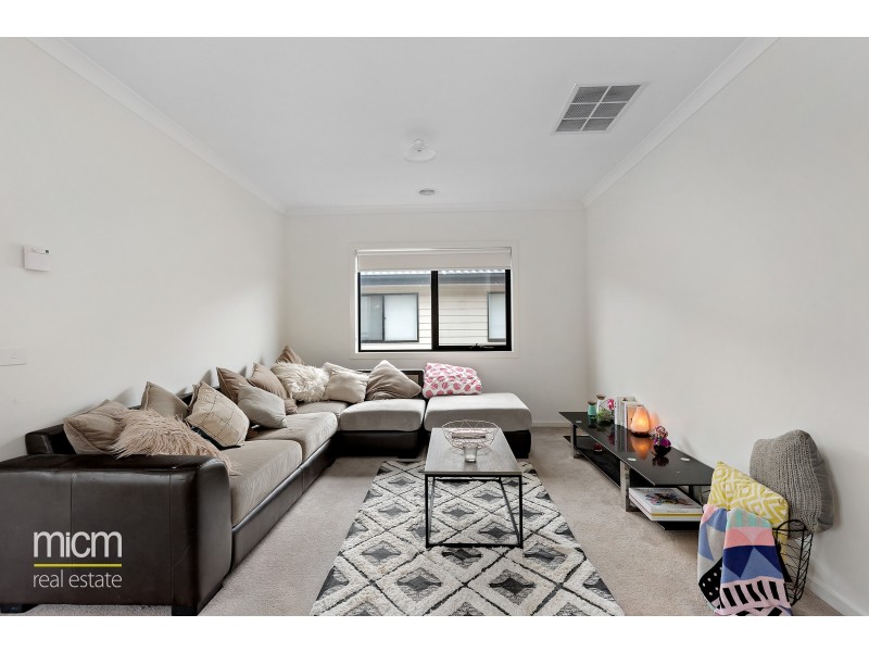 7 Dingo Street, Point Cook VIC 3030