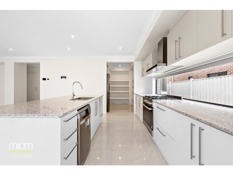 25 Spinner Way, Point Cook VIC 3030