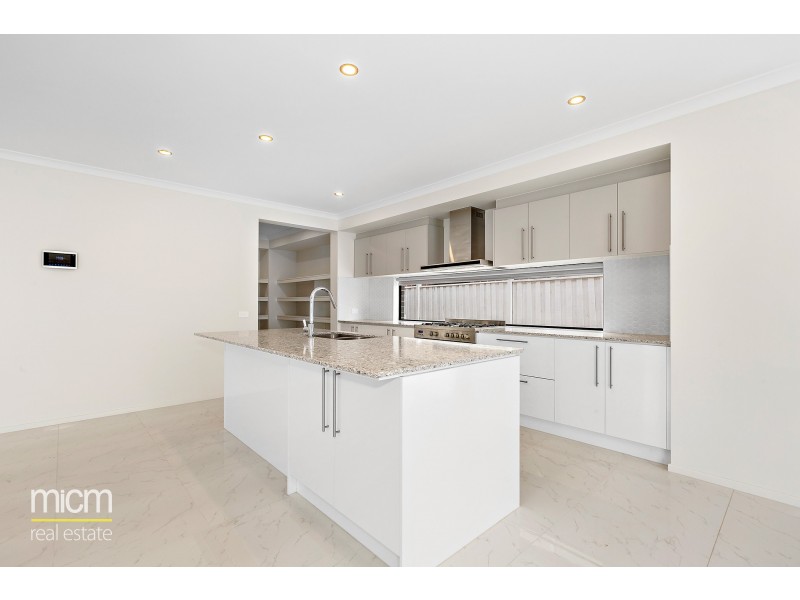 25 Spinner Way, Point Cook VIC 3030