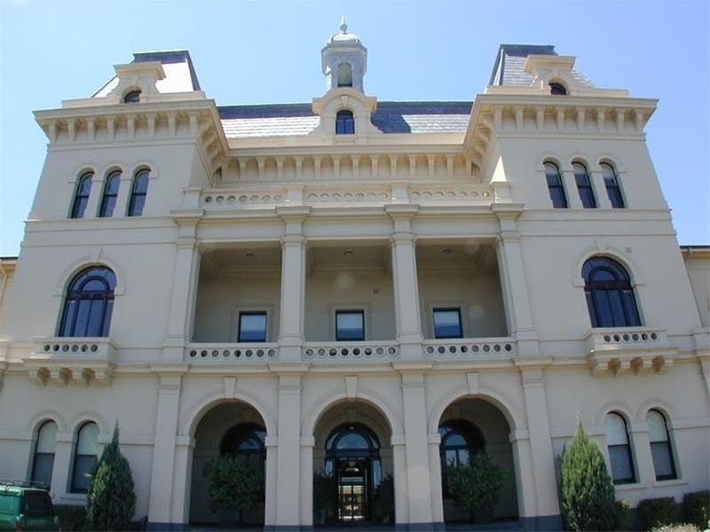 63 Wiltshire Drive, Kew VIC 3101