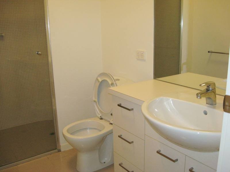 1404/15 Caravel Lane, Docklands VIC 3008