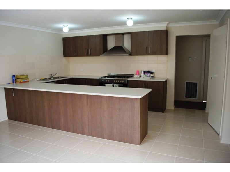 39  Tropic Circuit, Point Cook VIC 3030
