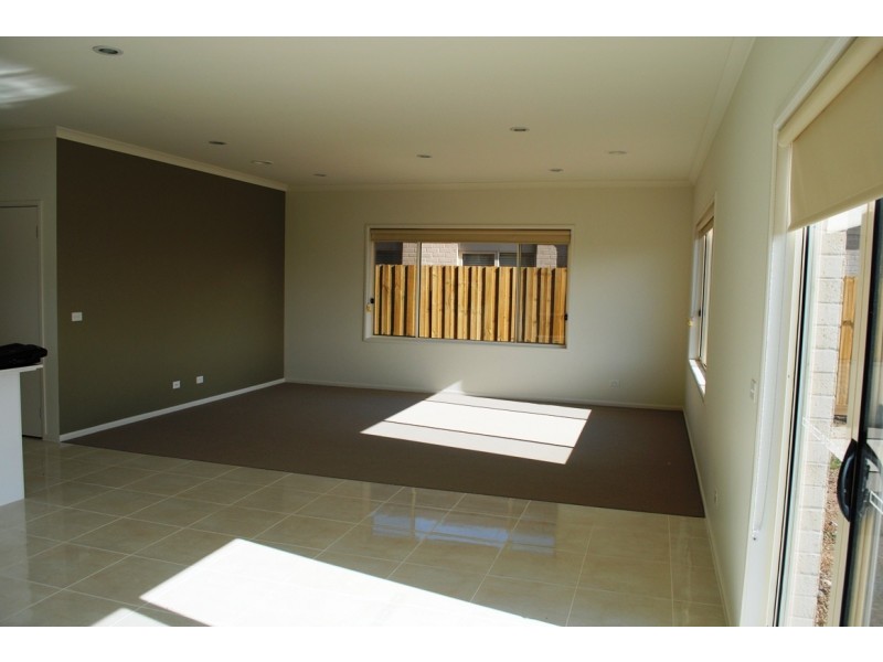 11 Windrest Way, Point Cook VIC 3030