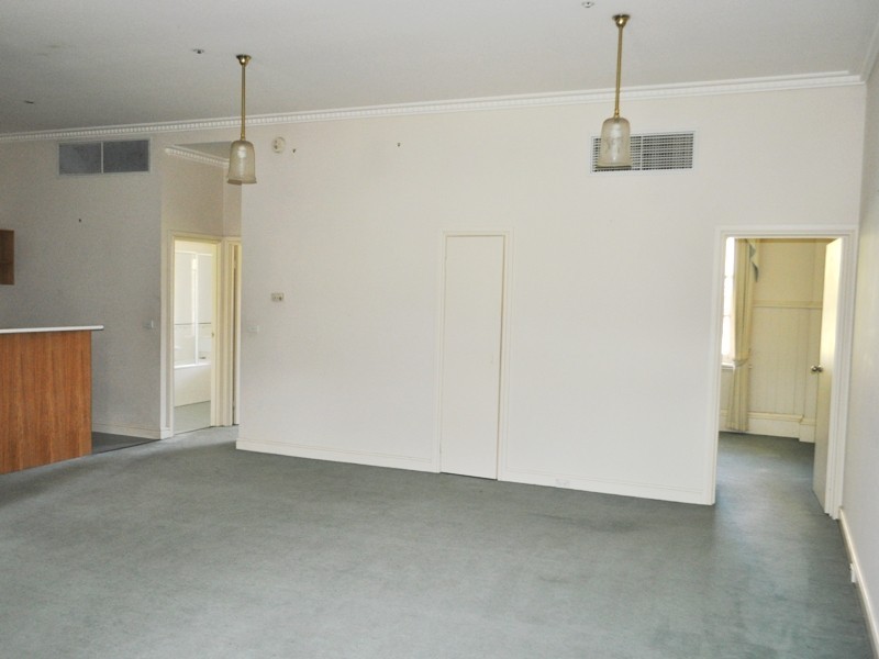 9 Wiltshire Drive, Kew VIC 3101