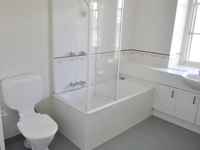 9 Wiltshire Drive, Kew VIC 3101