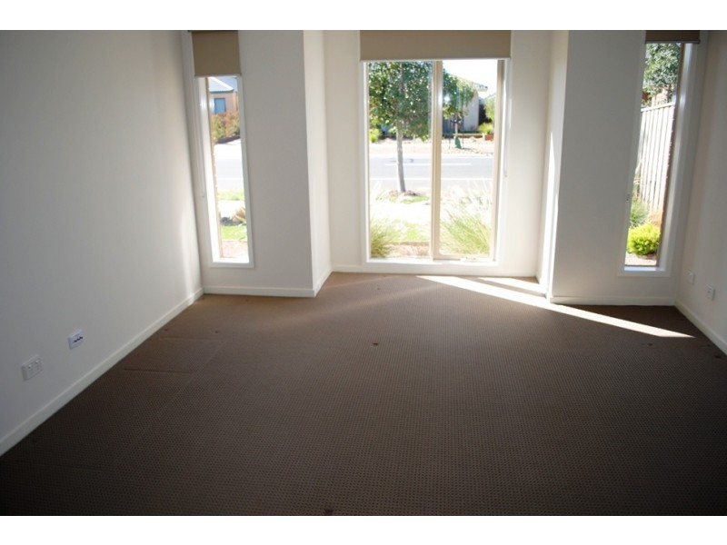 108 Alamanda Boulevard, Point Cook VIC 3030