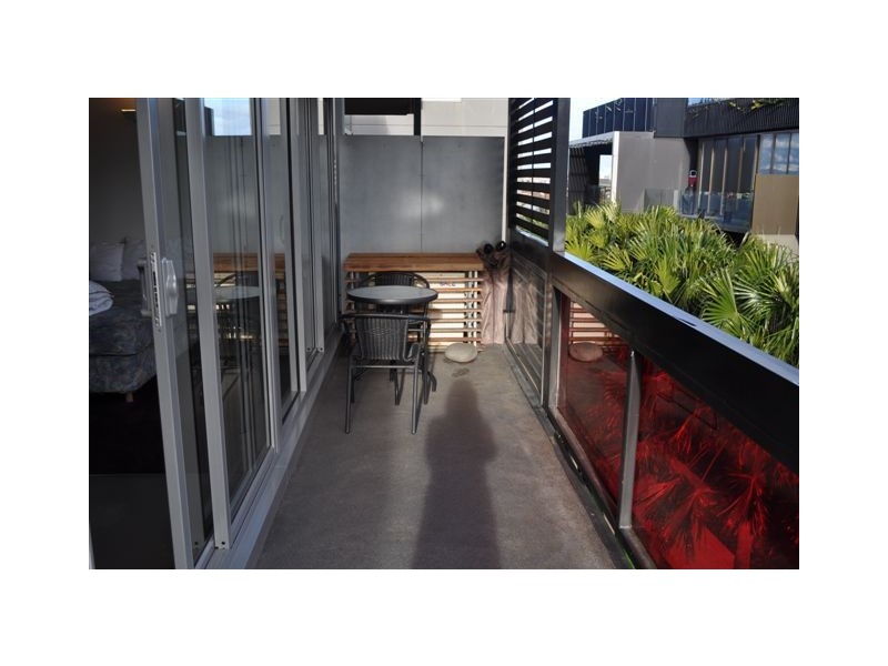 411C/19 Pickles Street, Port Melbourne VIC 3207