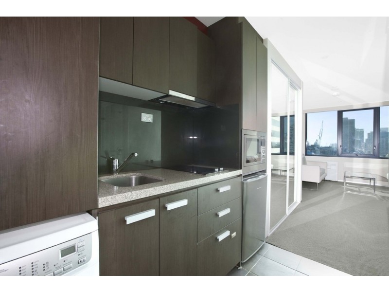 1906/181 A’Beckett Street, Melbourne VIC 3000