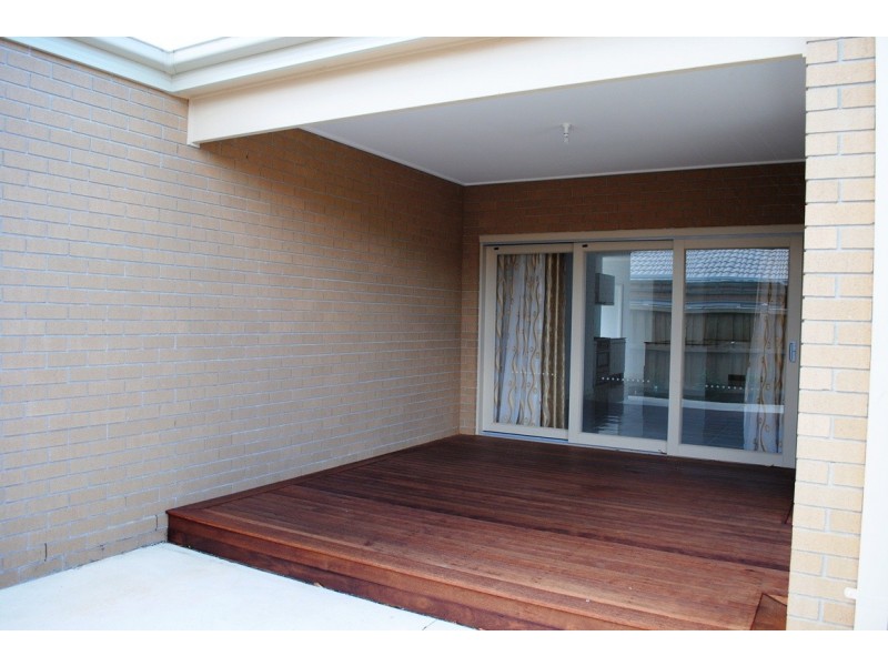 2 Cruise Street, Point Cook VIC 3030