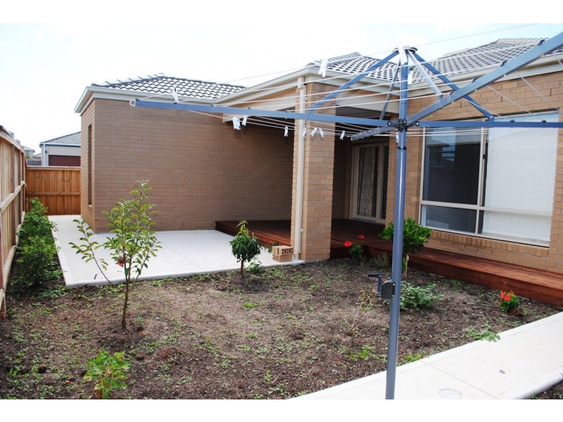 2 Cruise Street, Point Cook VIC 3030
