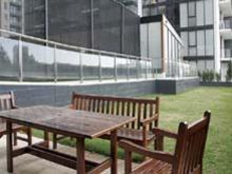 79 Whiteman Street, Southbank VIC 3006