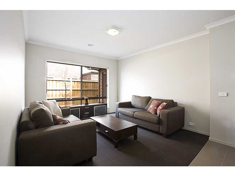 21 Oakland Avenue, Point Cook VIC 3030