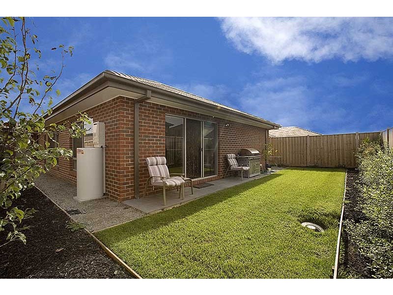 21 Oakland Avenue, Point Cook VIC 3030