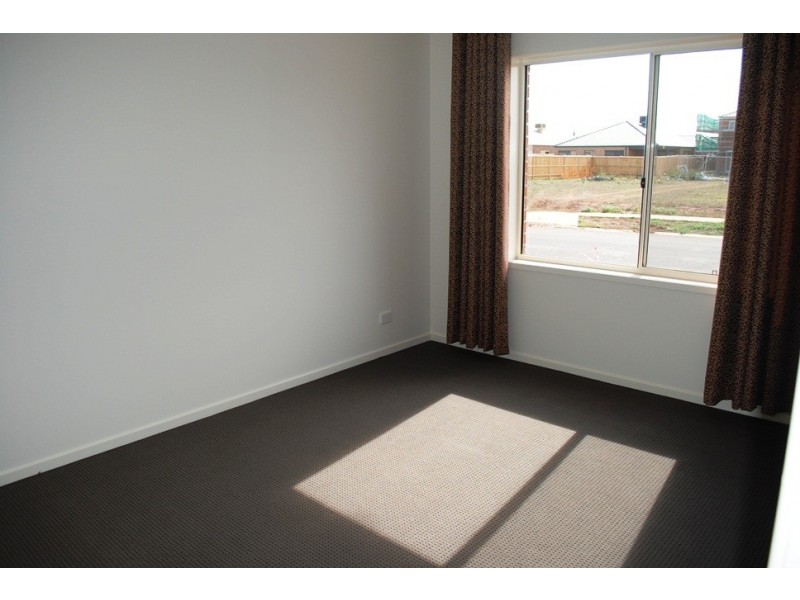 2 Ferriman Way, Truganina VIC 3029