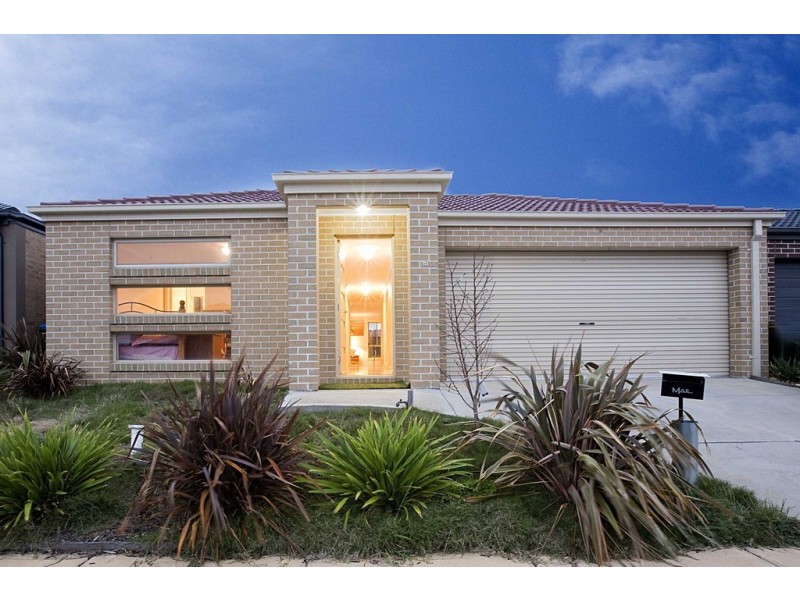 15 Breasley Parkway, Point Cook VIC 3030