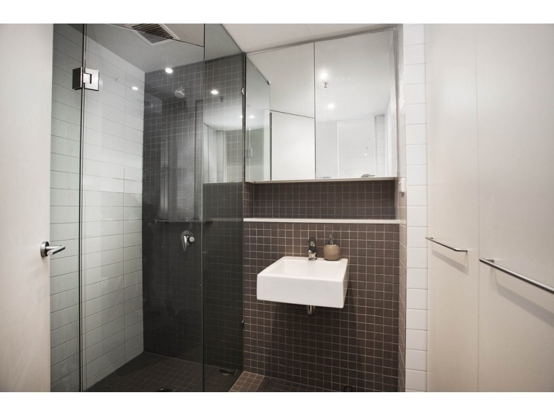 1410/8 McCrae Street, Docklands VIC 3008