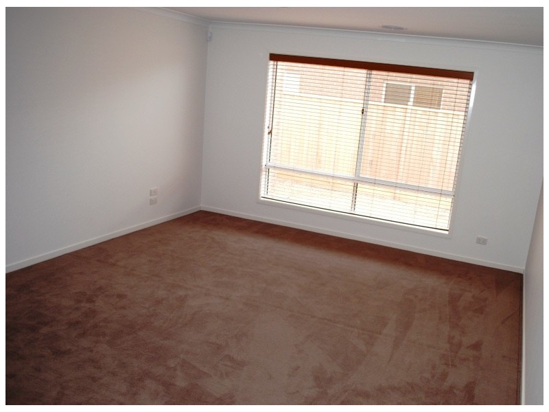 25 Rivulet Drive, Point Cook VIC 3030