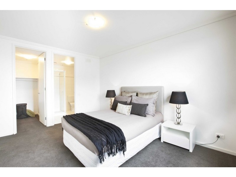 606/38 Bank Street, South Melbourne VIC 3205