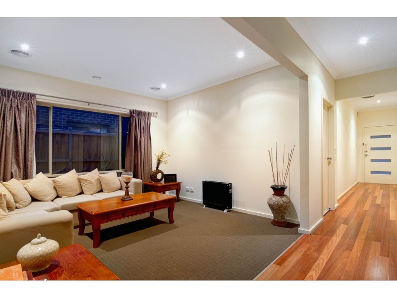 6 Penshurst Avenue, Williams Landing VIC 3027