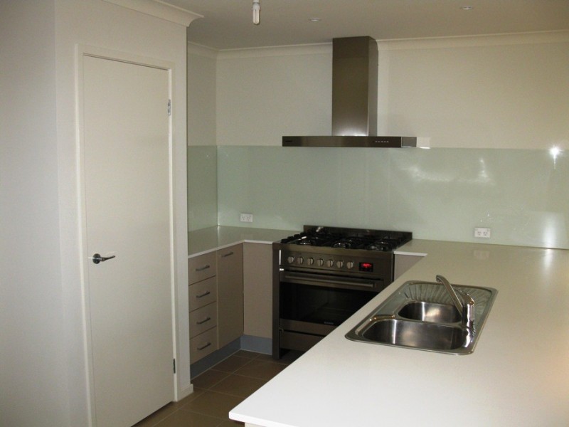 9 Landing Place, Point Cook VIC 3030