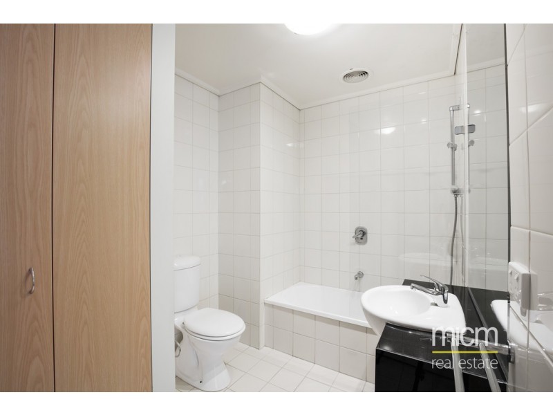 31/83 Whiteman Street, Southbank VIC 3006