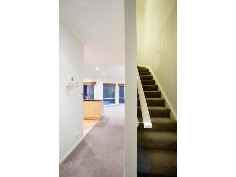25/2 Newmarket Way, Flemington VIC 3031