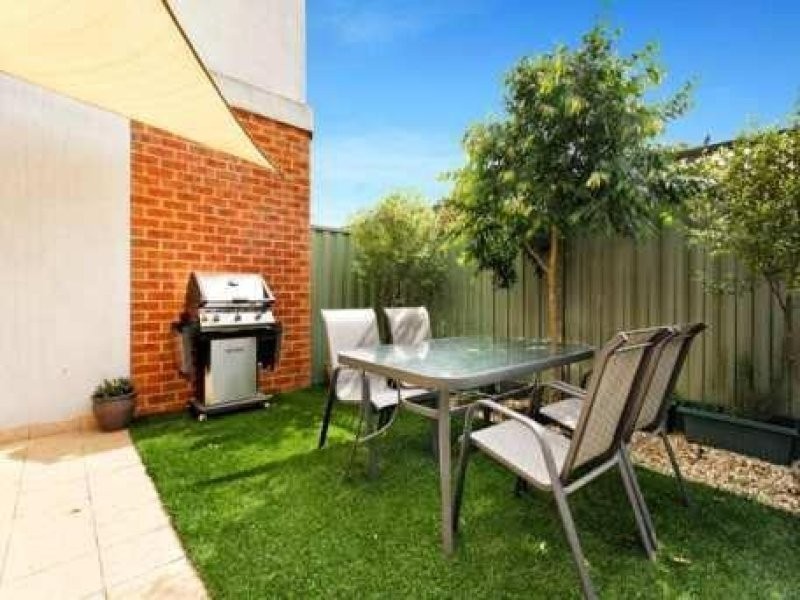 25/2 Newmarket Way, Flemington VIC 3031