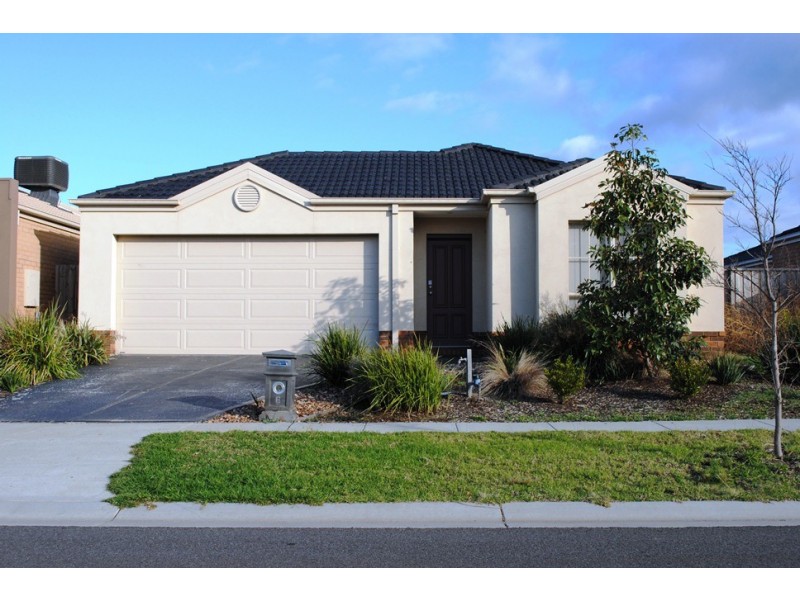 6 Earth Street, Point Cook VIC 3030