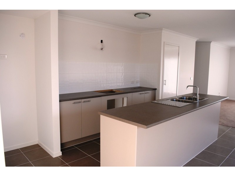 22 Lockheed Parade, Point Cook VIC 3030