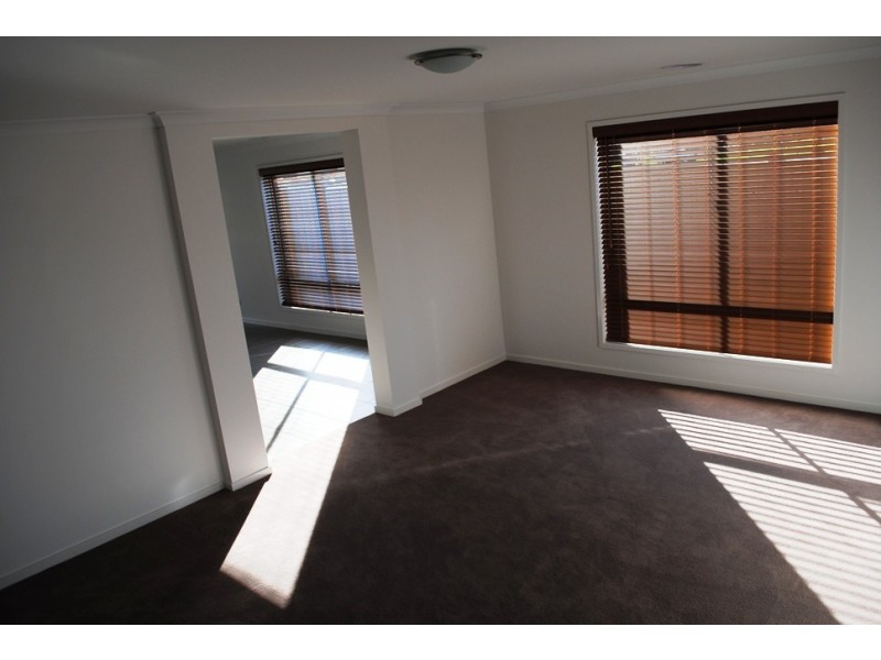 22 Lockheed Parade, Point Cook VIC 3030