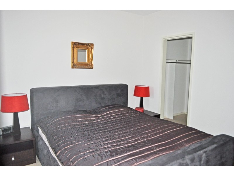 G01/60 Siddeley Street, Docklands VIC 3008