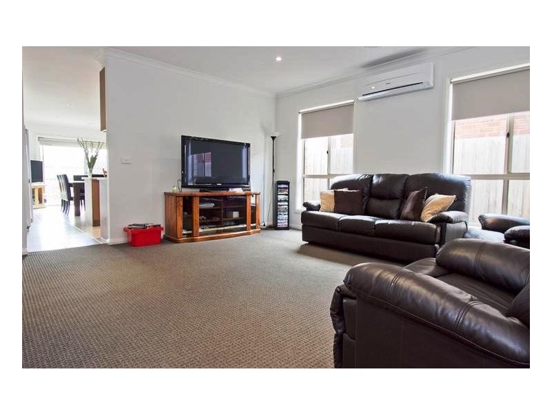 15 Craig Close, Truganina VIC 3029