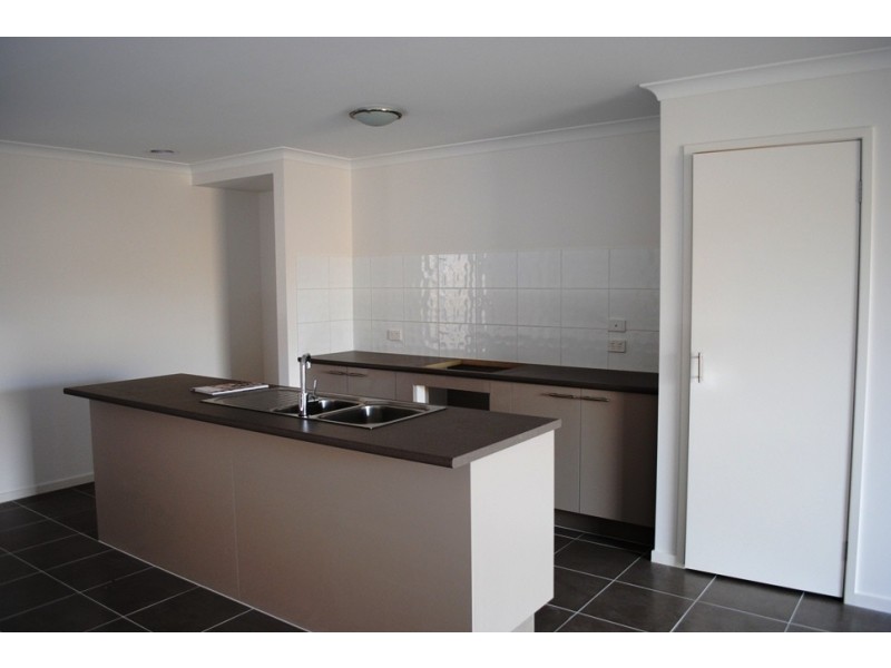 24 Maddock Street, Point Cook VIC 3030