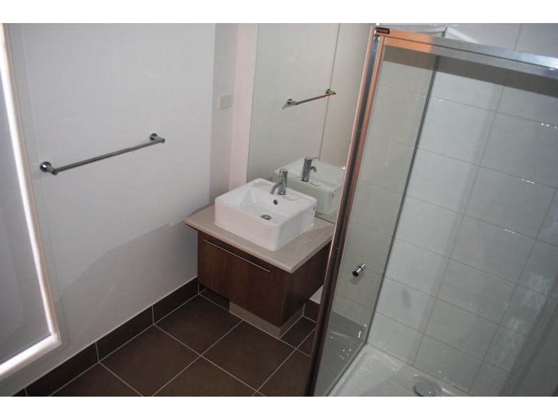 24 Maddock Street, Point Cook VIC 3030