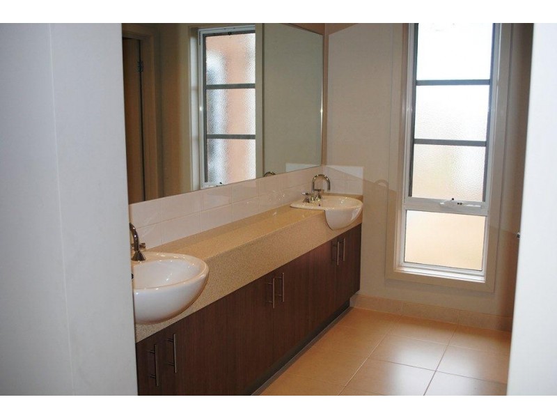 36 Cooinda Way, Point Cook VIC 3030