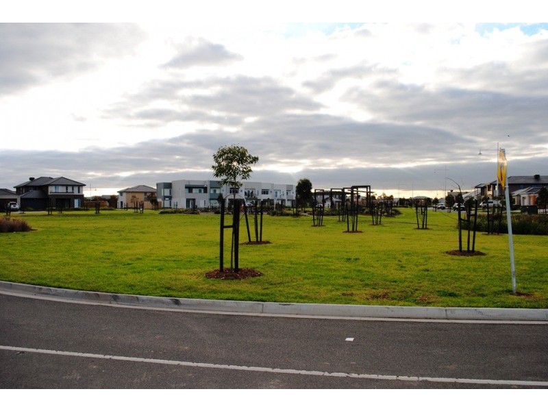 1 Warrego Way, Point Cook VIC 3030