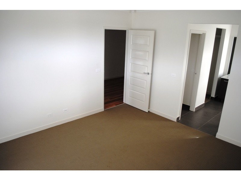 50 Alamanda Boulevard, Point Cook VIC 3030