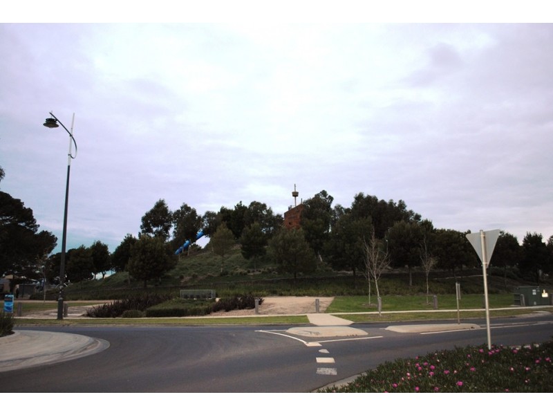 50 Alamanda Boulevard, Point Cook VIC 3030