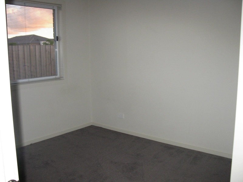 23 Cloudy Crescent, Point Cook VIC 3030