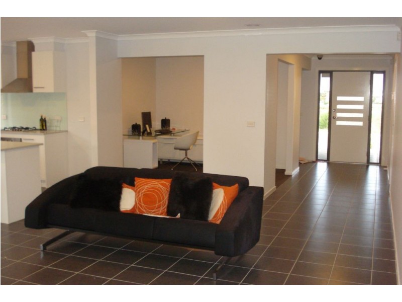 9 Romi Avenue, Truganina VIC 3029