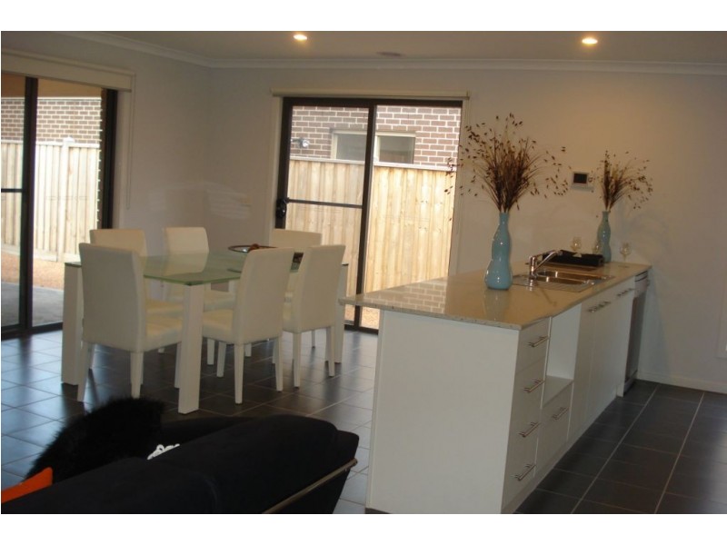 9 Romi Avenue, Truganina VIC 3029