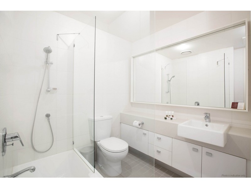 2105/63 Whiteman Street, Southbank VIC 3006