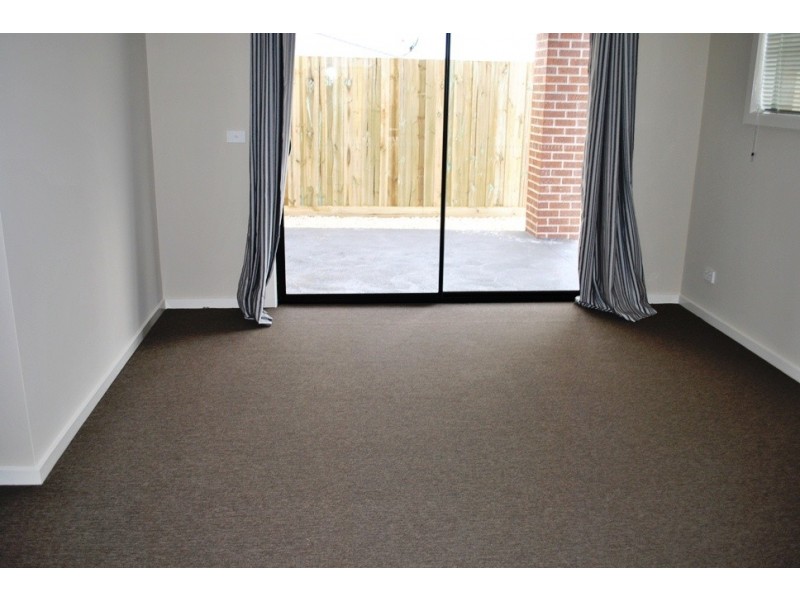 6 Daisybush Drive, Point Cook VIC 3030