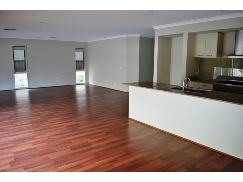 40 Middle Park Drive, Point Cook VIC 3030