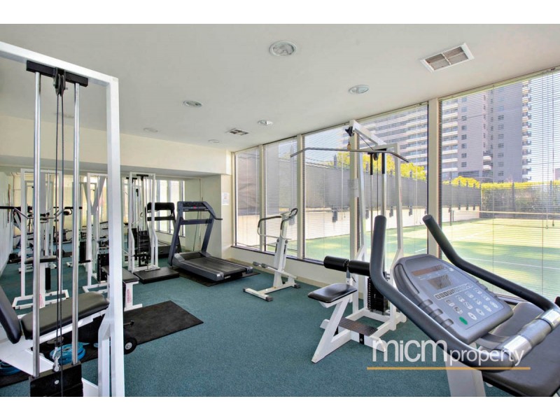 186/83 Whiteman Street, Southbank VIC 3006