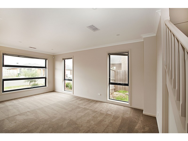 13 Windrest Way, Point Cook VIC 3030