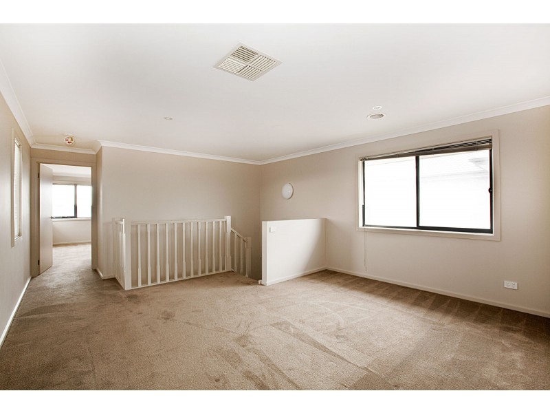 13 Windrest Way, Point Cook VIC 3030