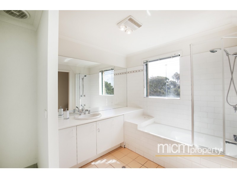 12/19 Vaughan Crescent, Kew VIC 3101